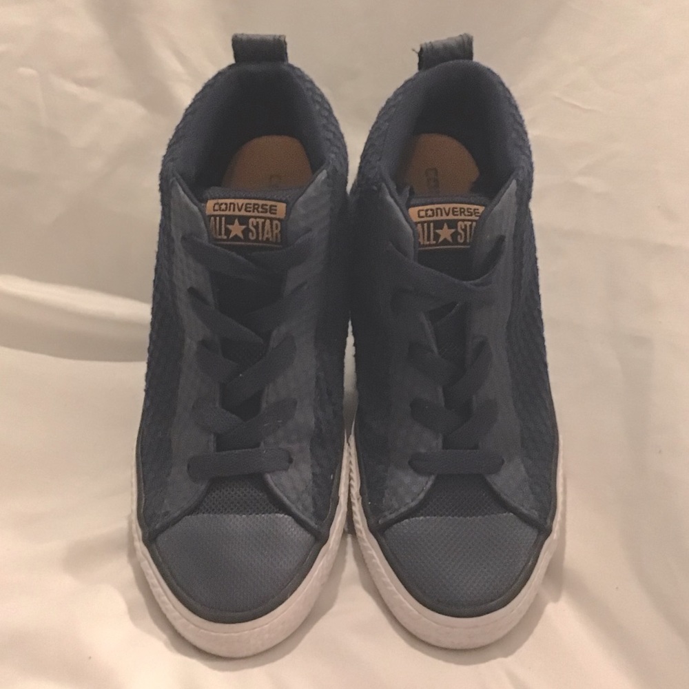 Boys/Girls Converse All Star Street Sneakers sz 4